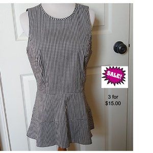 White House Black Market Sleeveless top zip back